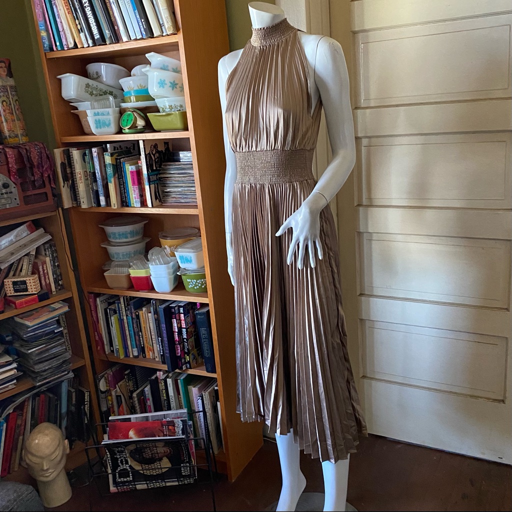 Do Be Pleats